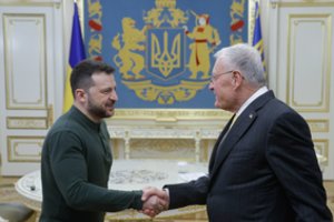 „Per daug proukrainietiškas“: D. Trumpo administracija pasidavė Rusijos reikalavimui dėl K. Kelloggo