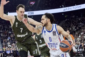 „Bayern“ namuose neatsilaikė prieš „Anadolu Efes“