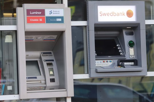 Ragina Vyriausybę užtikrinti geresnį finansinių paslaugų prieinamumą regionuose: štai ko prašoma