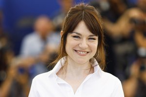 Klastinga liga pasiglemžė „Auksinės palmės šakelę“ pelniusios 43-ejų aktorės gyvybę