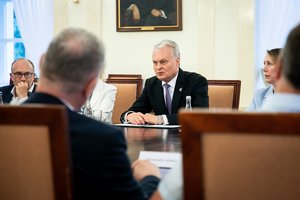 Prezidentūra prabilo apie sankcijas Rusijos ir Baltarusijos piliečiams bei įvertino Seimo narių balsavimą prieš