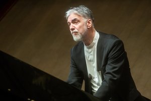 Pianistas Petras Geniušas: „Reikia rasti ir Mikalojaus Konstantino Čiurlionio, ir Osvaldo Balakausko kūrybos raktą“