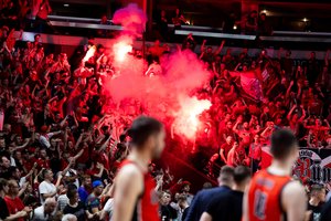 Komandos nebeatpažįstantys „Ryto“ sirgaliai kreipėsi į žaidėjus: pasiuntė aiškią žinią