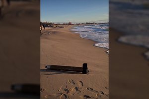 Lietuvos kariuomenė įspėja: Klaipėdos paplūdimyje rasta Rusijos raketos žemė-oras dalis