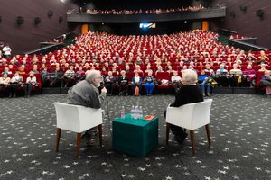 Vida Ramaškienė surengė kino seansą senjorams – visi norintys netilpo
