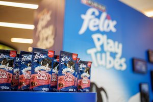 Mėgstate žaisti su savo kate? Fiksuokite akimirkas ir laimėkite nuostabius „Play Tubes“ prizus