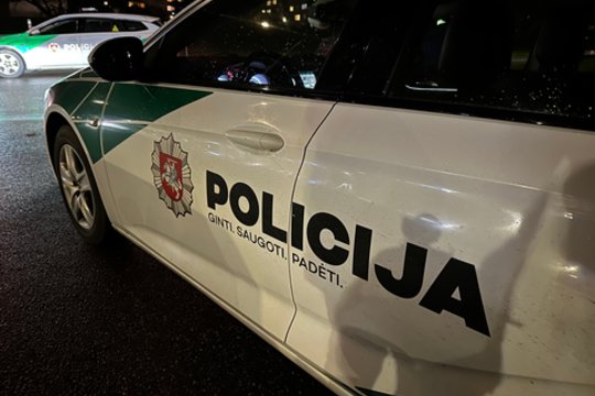 Vilniuje apiplėštas vyras – užpuolikas prisidengęs tamsa atėmė piniginę