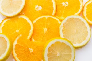 4 klaidos vartojant vitaminą C: nežinodami patys galite trukdyti jo pasisavinimui