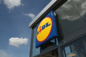 „Lidl“ išjungs logotipus bei lauko stendų apšvietimą: štai, ką tai reiškia