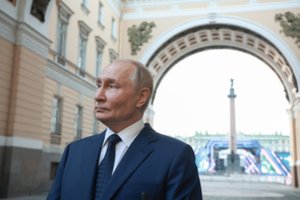 Karybos analitikai išaiškino V. Putino kėslus: į kokią situaciją Kremlius stumia Vakarus