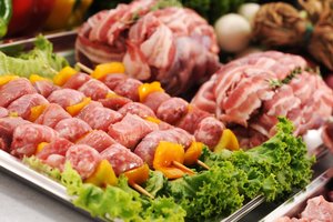 Įspėjo, kokios mėsos reikėtų vengti: paaiškino, kodėl