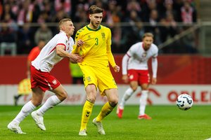 R. Lewandowskio įvartis rungtynių pabaigoje pražudė didvyriškai kovojusius Lietuvos futbolininkus