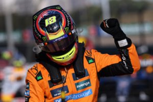 Rekordinis O. Piastri pirmą kartą karjeroje „Formulės 1” lenktynėse startuos iš „pole” pozicijos 