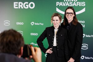 Iš JAV grižę B. Tiškevič ir S. Baradinskas kaustė kino mylėtojų žvilgsnius: pora sunkiai atpažįstama