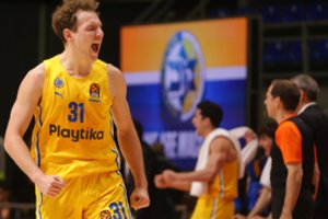 Magišką seriją tęsiantis R. Jokubaitis ėmėsi lyderio vaidmens ir ištraukė „Maccabi“ pergalę