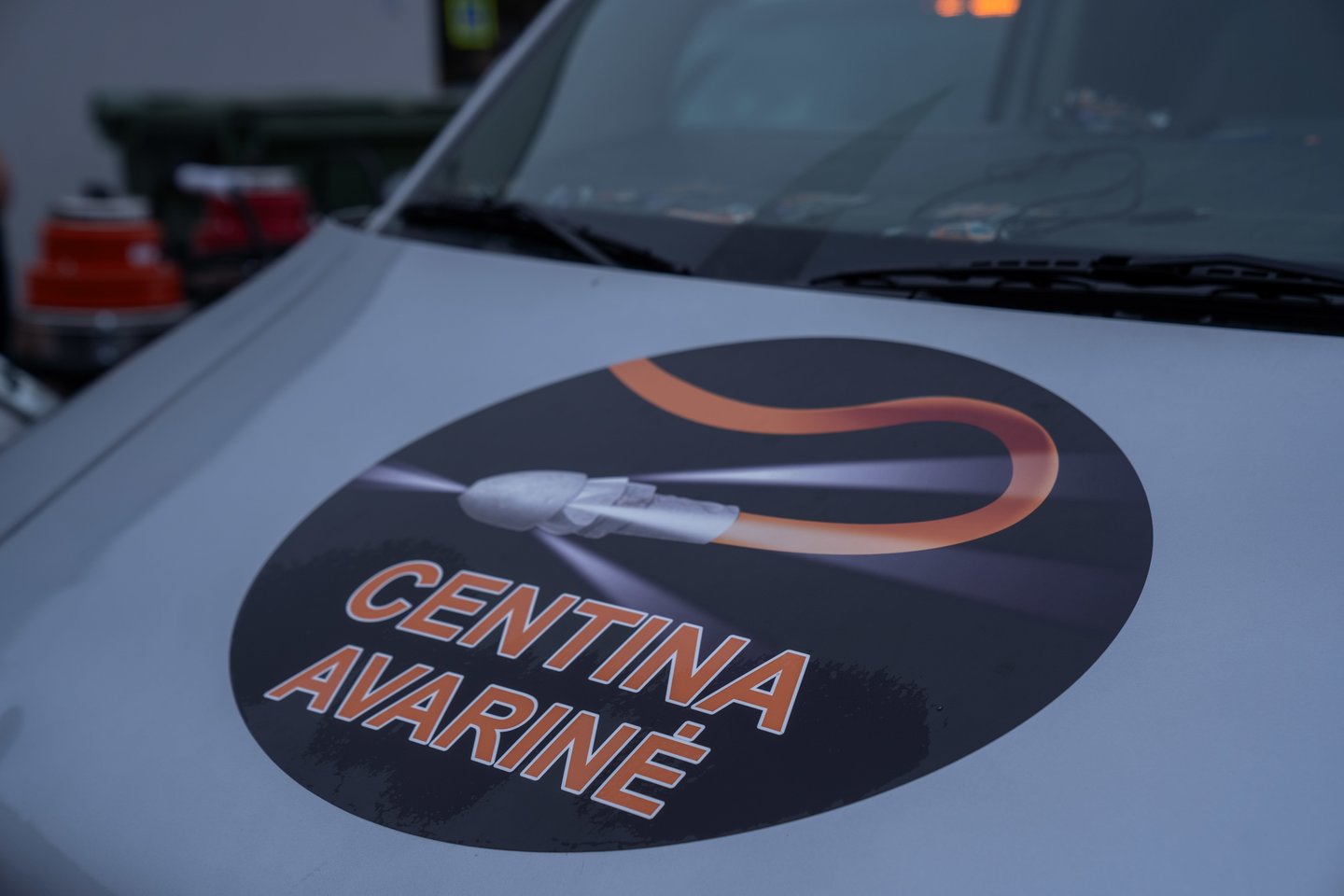 Vamzdynų būklės ir avarijų diagnostikai skirta įranga pažeistos vietos aptinkamos iš vidaus jas žvalgant vaizdo kamera. Suradus gedimą, įtrūkių, defektų parenkamas geriausias būdas jiems sutvarkyti.