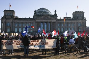 „Politico“ išskiria penkis naujojo Bundestago ypatumus: dėmesio centre – sustiprėjusi prorusiška partija opozicijoje