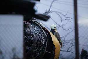 Skelbia pagrindinę DHL lėktuvo katastrofos Vilniuje versiją: įtarimai – pilotui