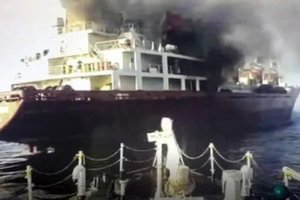 Prie Pietų Korėjos krantų užsidegė Rusijos laivas: įvyko galingas sprogimas, pranešama apie sužeistuosius