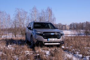 2025 m. „Subaru Forester“ testas: madingesnis ir pažangesnis, bet tiks ne visiems