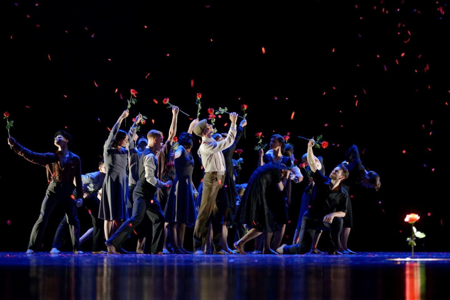 Baleto „Piaf“ scena.<br> M.Aleksos nuotr.