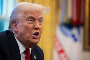 Baltuosiuose rūmuose – klausimas D. Trumpui apie Lietuvoje dingusius JAV karius