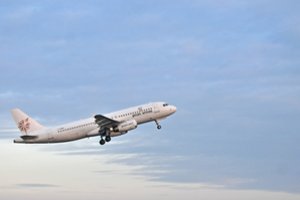 Į Hurgadą skridęs lėktuvas grįžo į Vilnių: paaiškino, kas nutiko