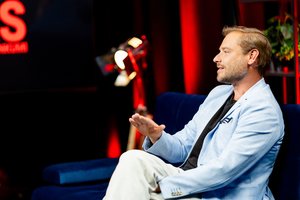 S. Kučas – apie jį persekiojančius skandalus, santykius su moterimis ir kadaise gautą E. Dragūno žinutę