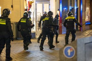 Amsterdame per išpuolį panaudojant peilį sužeisti penki žmonės