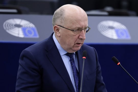 Į Pabradę atvyko ir A. Kubilius: „Mūsų mintys yra su šių narsių karių šeimomis“