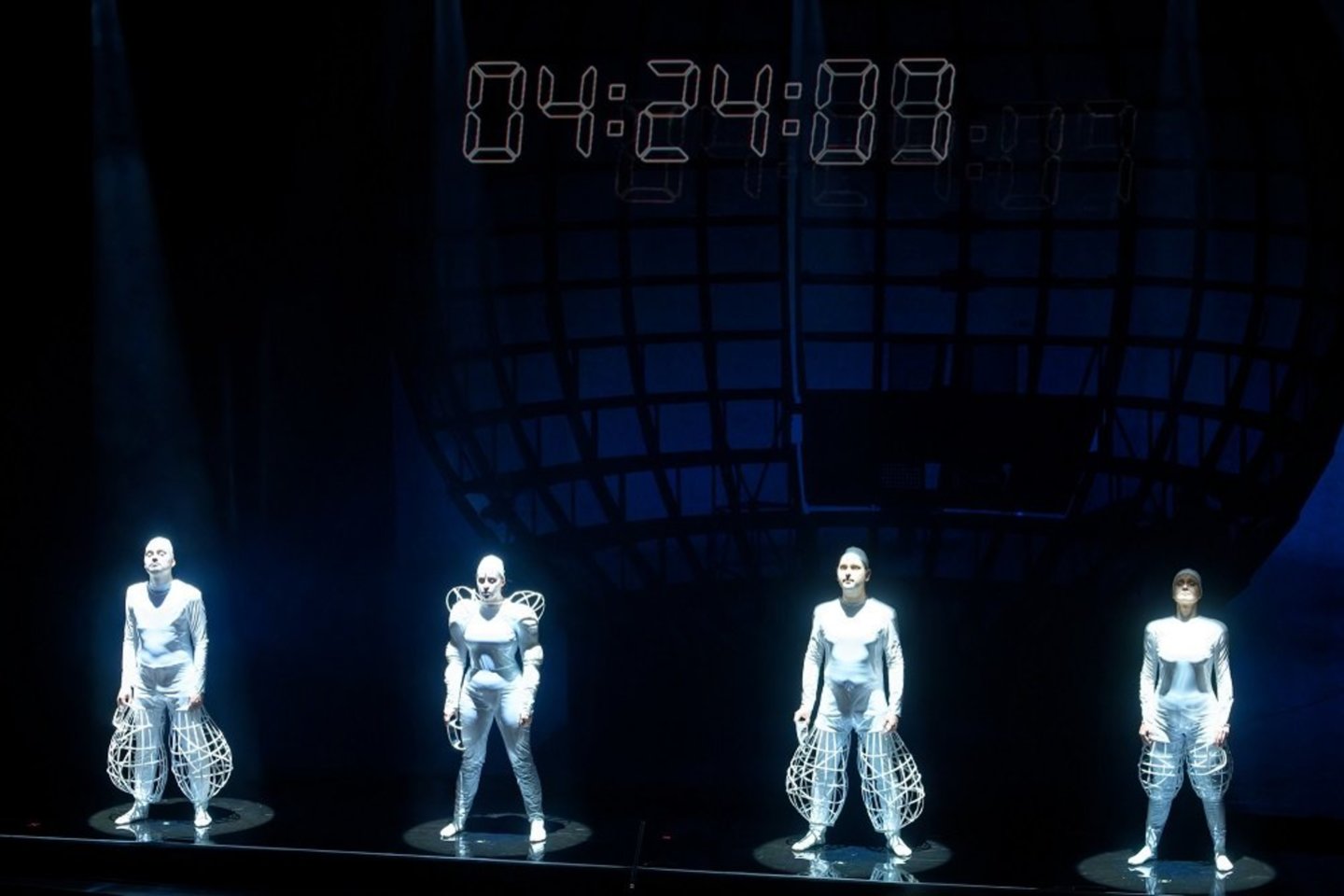 Ph.Glasso operos „Kelionė“ scena.<br> M.Aleksos nuotr.