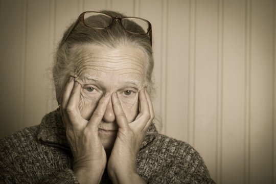 Psichiatrė davė patarimų, kaip elgtis su demencija sergančiais tėvais ir ko jokiu būdu nedaryti