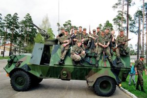 „Baltieji drambliai“ – Antrojo pasaulinio karo švediški šarvuočiai Lietuvos kariuomenėje