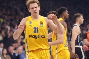 Rygoje R. Jokubaitis žibėjo, tačiau lemiamu momentu prarado kamuolį ir atidavė pergalę „Anadolu Efes“