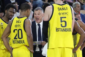 Šaro „Fenerbahce“ susitvarkė su „Baskonia“ ir tapo Eurolygos lyderiu