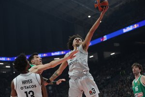 Eurolygos čempionas „Panathinaikos“ krito po „Paris Basketball“ kojomis