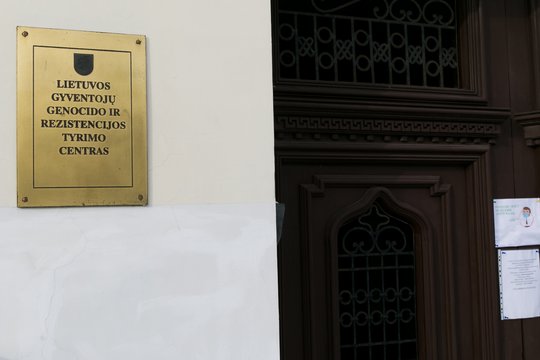 Teismas panaikino sprendimą pašalinti J. Krištaponio paminklą Ukmergėje
