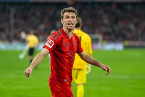 „Bayern“ tolsta nuo varžovų – į savo sąskaitą įsirašė dar tris taškus