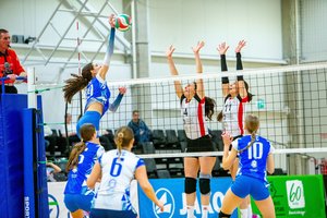 Lietuvos moterų tinklinio čempionato pusfinalyje – įspūdingas jaunimo pasirodymas