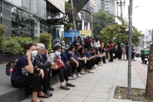 Bankoke po galimų pakartotinių smūgių evakuoti keli daugiaaukščiai