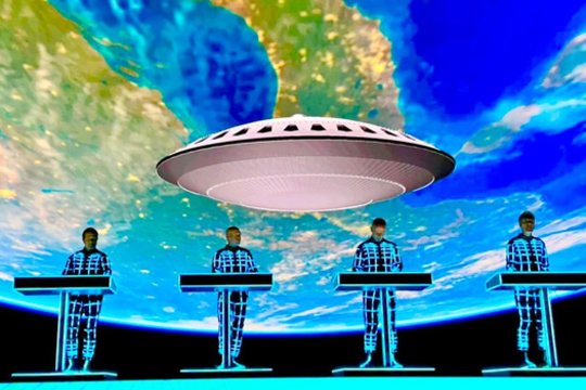 Legendinė elektroninės muzikos grupė „Kraftwerk“ surengs koncertą Vilniuje