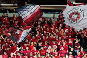 Futbolo sirgalių konflikto laurus sau prisiėmė ir „B tribūna“: „Pasirodymas daugiau nei solidus“