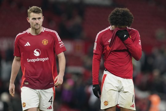 „Manchester United“ Anglijoje ir vėl liko be taškų
