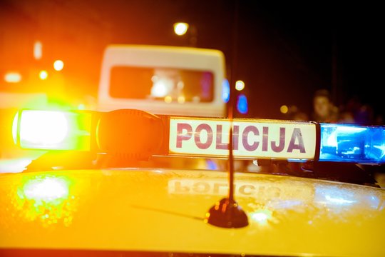 Alytaus policijos komisariato patalpose bandė susižaloti atvesdintas vyras