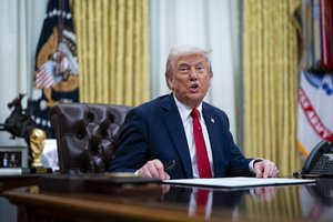 D. Trumpas ketina paskelbti apie naujus importo muitus