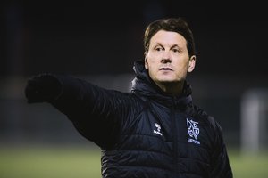 Moterų futbolo rinktinės treneris T. Ražanauskas: „Turėsime išgyvendinti Juodkalnijoje padarytas klaidas“