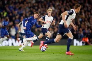 Svarbią pergalę iškovojo „Chelsea“, nors dviejų jo įvarčių neįskaitė