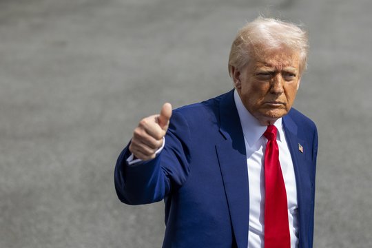 D. Trumpo gąsdinimai virto neišvengiama realybe: neabejoja – pasauliui tai bus didelis smūgis