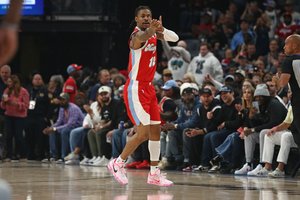 J. Morantas vėl įkliuvo: už parodytą gestą susilaukė piniginės NBA nuobaudos