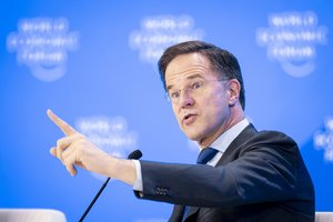 M. Rutte: NATO sąjungininkės dar kartą patvirtino paramą Ukrainai